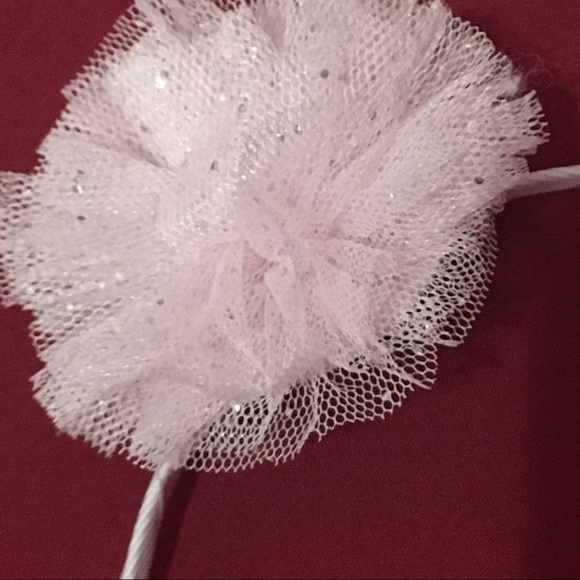 Girl’s Tulle Pom Headband - Picture 2 of 4